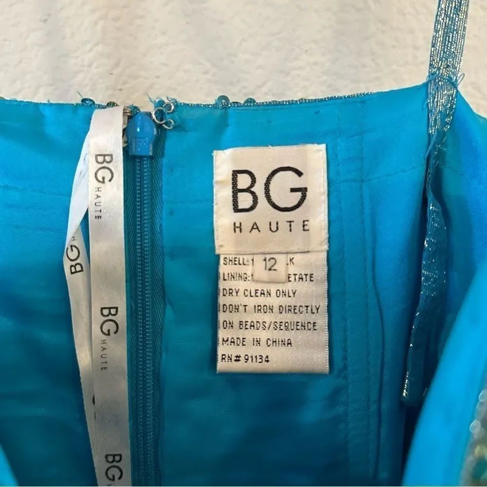 Shimmer Turquoise Blue Gold prom dress with bow - Picture 4 of 9